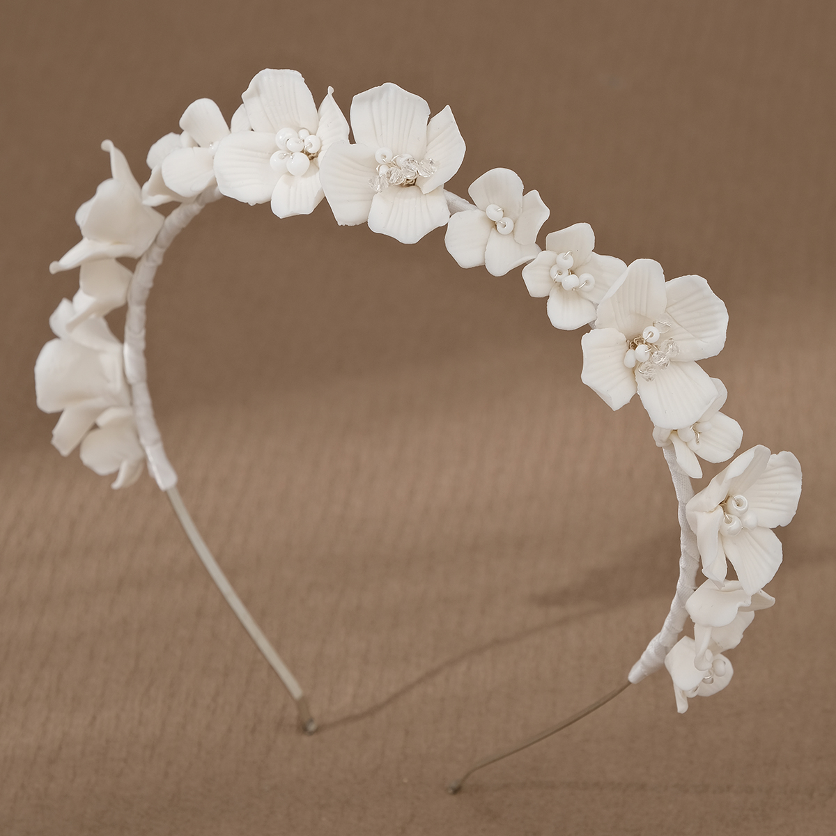 Efily Bride White Flower Hair  - đánh giá và giá Wedding Arch Flower