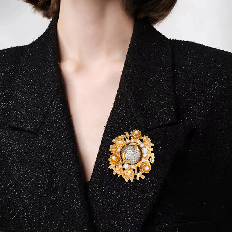 Retro Baroque Palace Style Pea - đánh giá và giá Suit Supply Wedding Party